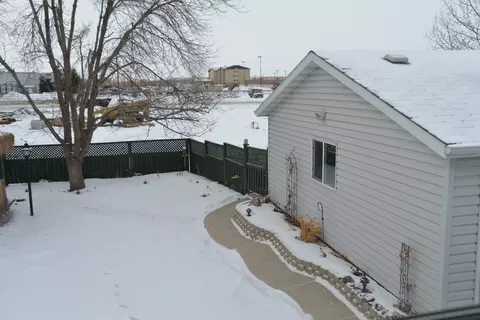 2413 University Ave, Williston, ND 58801 photo 5