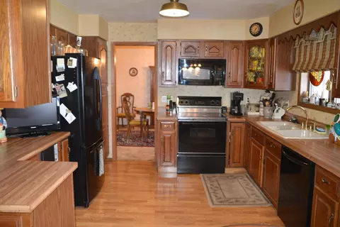 2409 14th Ave W, Williston, ND 58801 photo 12