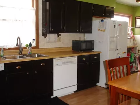 424 Washington Ave, Williston, ND 58801 photo 6