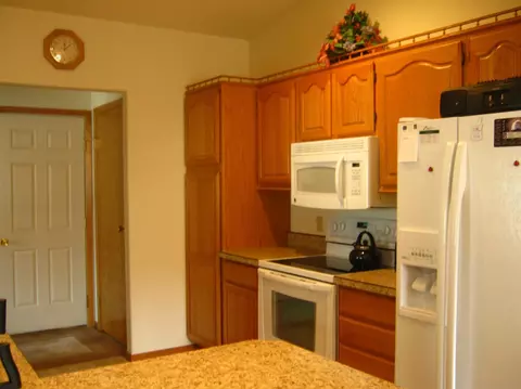 1802 16th Ave W, Williston, ND 58801 photo 5