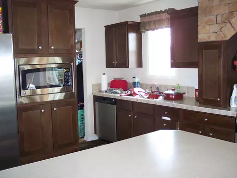 2213 35th Ter W, Williston, ND 58801 photo 9