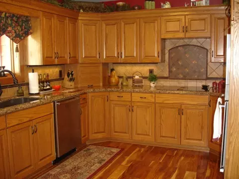6510 2nd Ave W, Williston, ND 58801 photo 2