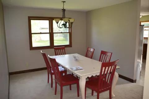 2008 3rd Ave E, Williston, ND 58801 photo 4