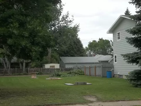 2008 3rd Ave E, Williston, ND 58801 photo 24