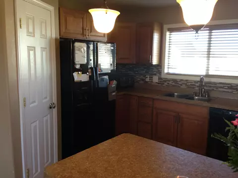 2413 12th Ave W, Williston, ND 58801 photo 6