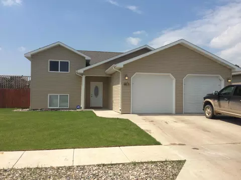 2413 12th Ave W, Williston, ND 58801 photo 1