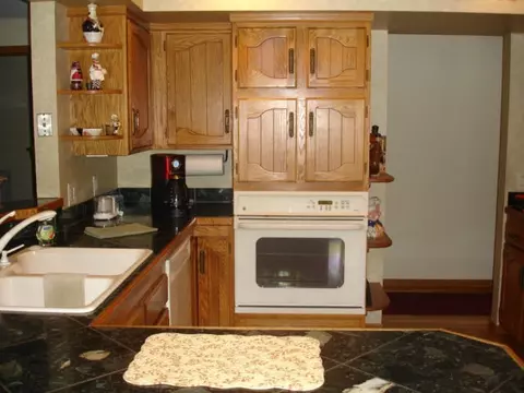 1617 E Hillcourt, Williston, ND 58801 photo 8
