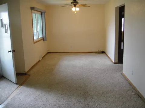 1013 14th Ave W, Williston, ND 58801 photo 1