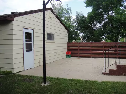 1013 14th Ave W, Williston, ND 58801 photo 24