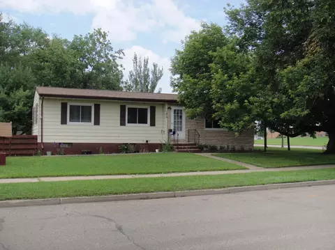 1013 14th Ave W, Williston, ND 58801 photo 29