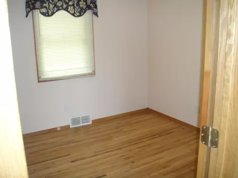 1013 14th Ave W, Williston, ND 58801 photo 6