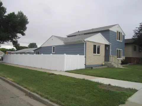 924 9th Ave W, Williston, ND 58801 photo 47