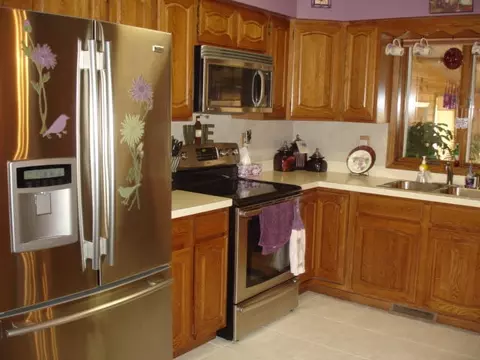 804 11th St W, Williston, ND 58801 photo 2