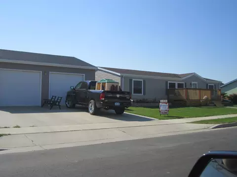 2007 21st Ave W, Williston, ND 58801 photo 1