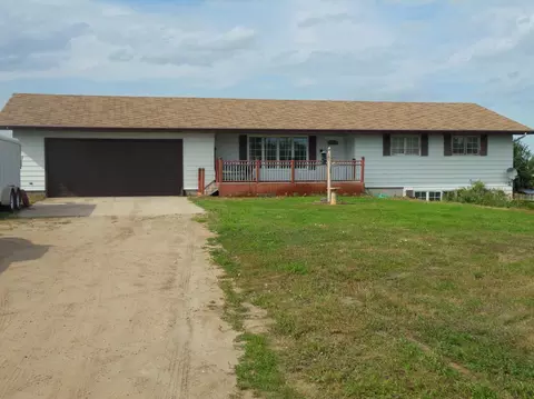 1526 50th St W, Williston, ND 58801 photo 1