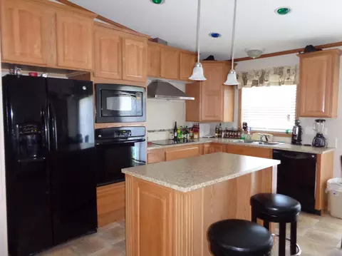 3406 18th Ave W, Williston, ND 58801 photo 7