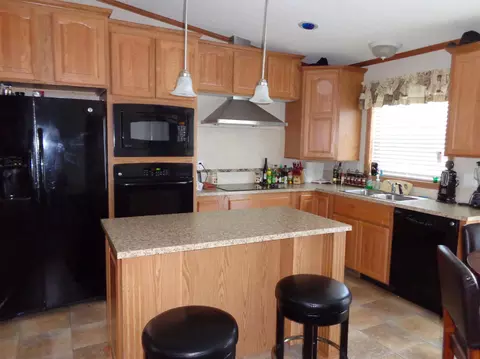 3406 18th Ave W, Williston, ND 58801 photo 8
