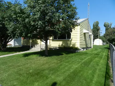 1212 4th St W, Williston, ND 58801 photo 4