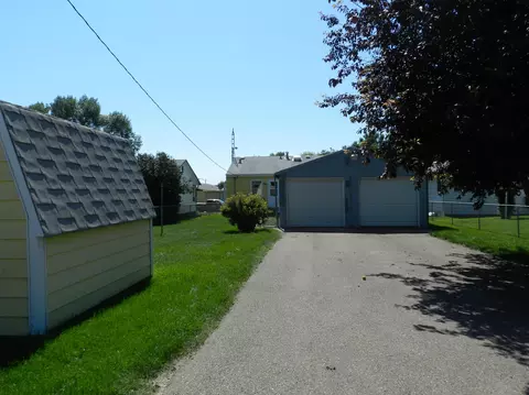 1212 4th St W, Williston, ND 58801 photo 23