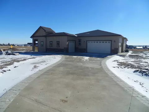 14072 Southview Dr, Williston, ND 58801 photo 51