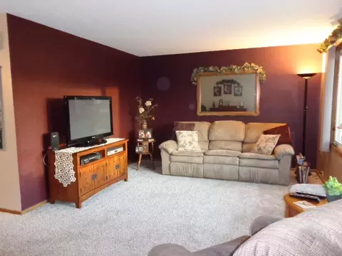 906 17th Ave W, Williston, ND 58801 photo 6