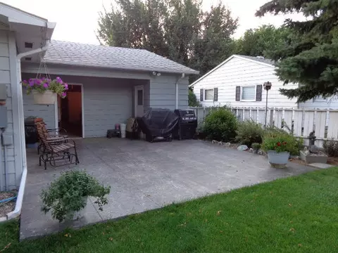 906 17th Ave W, Williston, ND 58801 photo 22