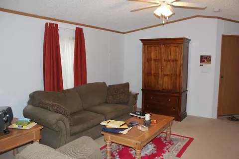 1822 37th St W, Williston, ND 58801 photo 5