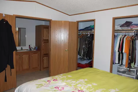 1822 37th St W, Williston, ND 58801 photo 9