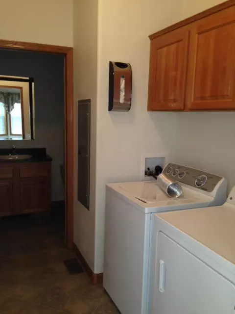 1805 36th St W, Williston, ND 58801 photo 18