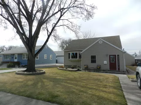 1229 Main St, Williston, ND 58801 photo 1