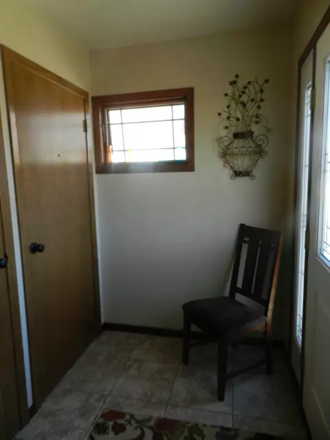 1229 Main St, Williston, ND 58801 photo 3