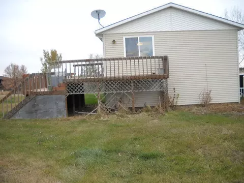 5029 132nd Trl NW, Williston, ND 58801 photo 2