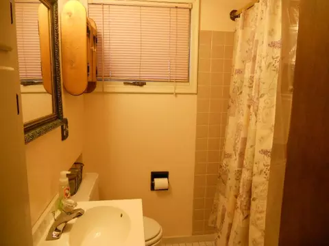 210 Rose Ln, Williston, ND 58801 photo 8