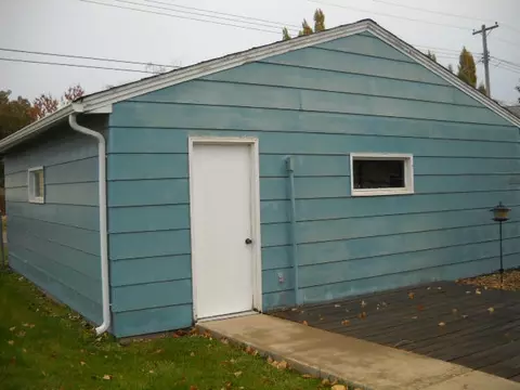 820 14th Ave W, Williston, ND 58801 photo 2