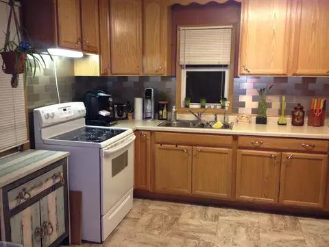 913 8th Ave W, Williston, ND 58801 photo 4