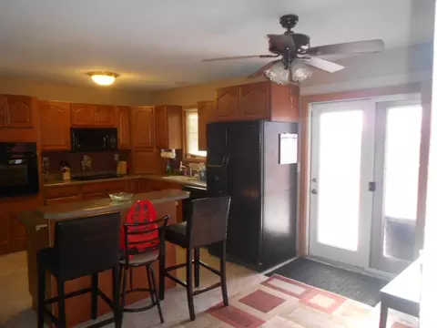 1709 28th St W, Williston, ND 58801 photo 5
