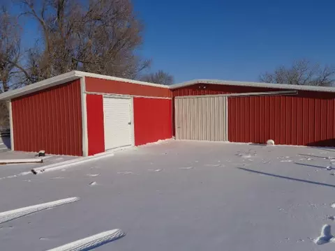 3304 13th Ave E, Williston, ND 58801 photo 29