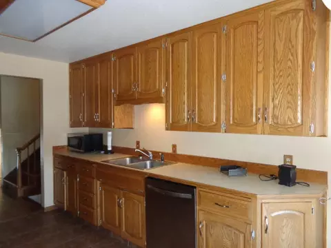3304 13th Ave E, Williston, ND 58801 photo 6