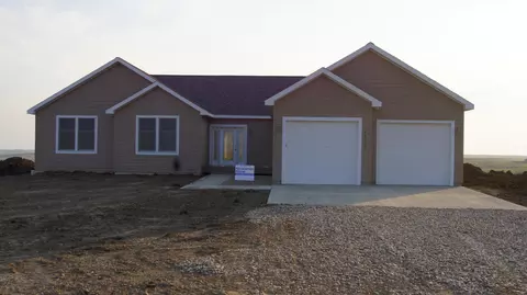 14752 Baxter St, Williston, ND 58801 photo 1
