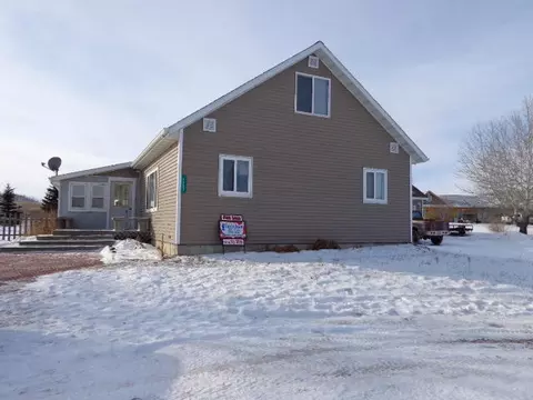 5627 Carolville Loop, Williston, ND 58801 photo 1