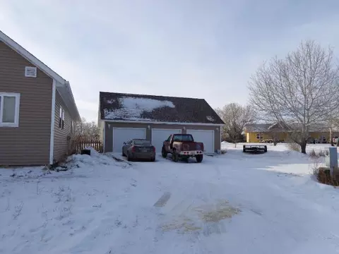 5627 Carolville Loop, Williston, ND 58801 photo 23
