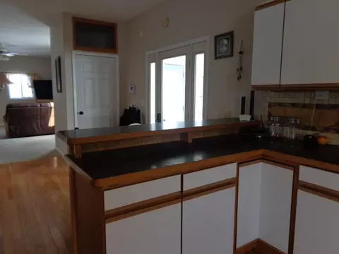 5627 Carolville Loop, Williston, ND 58801 photo 4