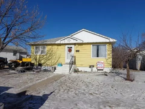 520 12th St W, Williston, ND 58801 photo 1