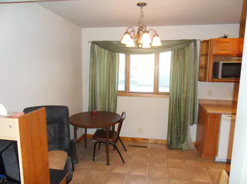 430 12th Ave W, Williston, ND 58801 photo 8