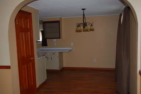 1936 9th Ave W, Williston, ND 58801 photo 3
