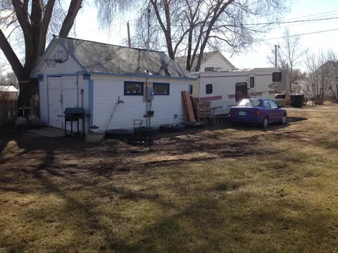 1011 5th Ave W, Williston, ND 58801 photo 6