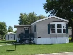 2016 8th Ave W, Williston, ND 58801 photo 1