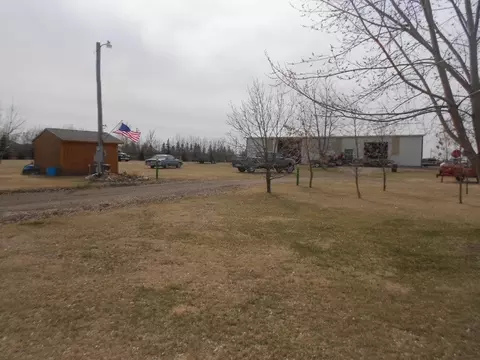 14105 47th Ln NW, Williston, ND 58801 photo 2