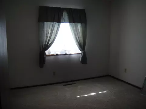 2303 N Main, Williston, ND 58801 photo 11