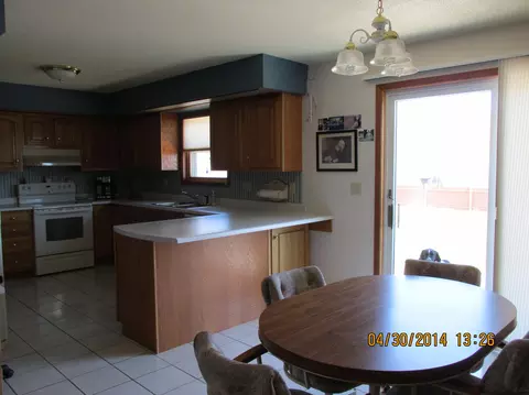 1610 20th Ave W, Williston, ND 58801 photo 8